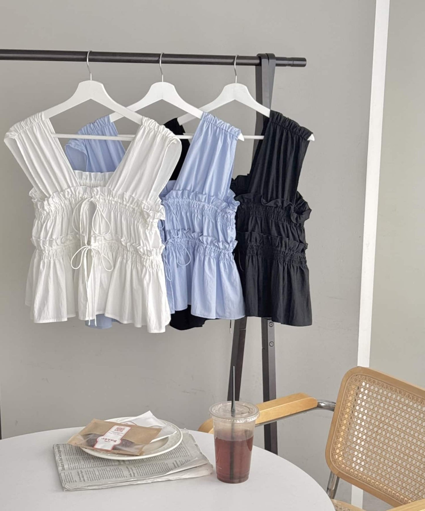 umm. By Discoat 褶褶絲帶sleeveless