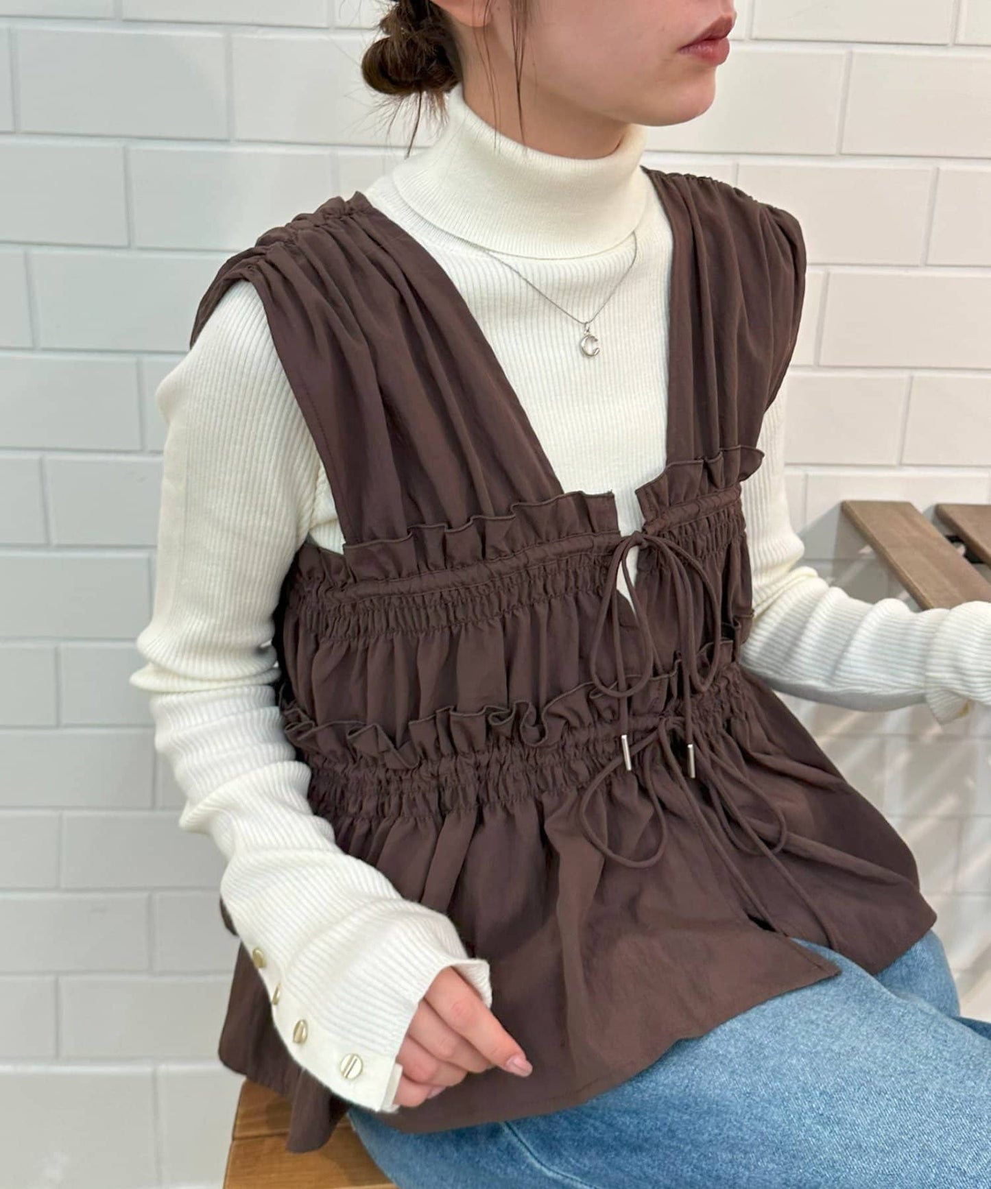 umm. By Discoat 褶褶絲帶sleeveless