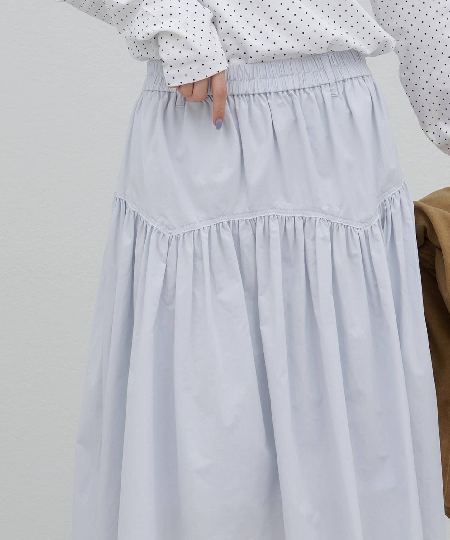 umm. By Discoat Gathered switching skirt