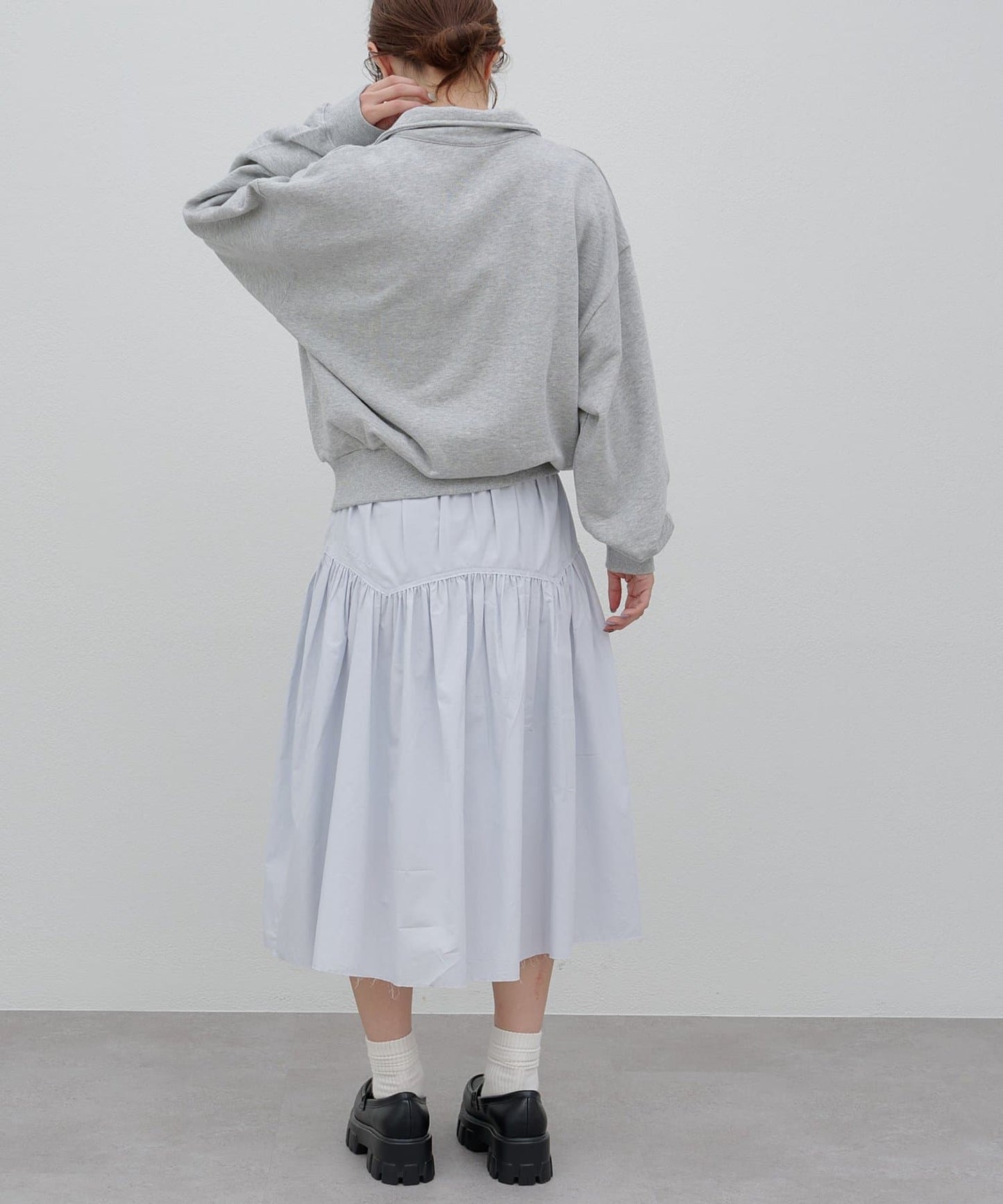 umm. By Discoat Gathered switching skirt