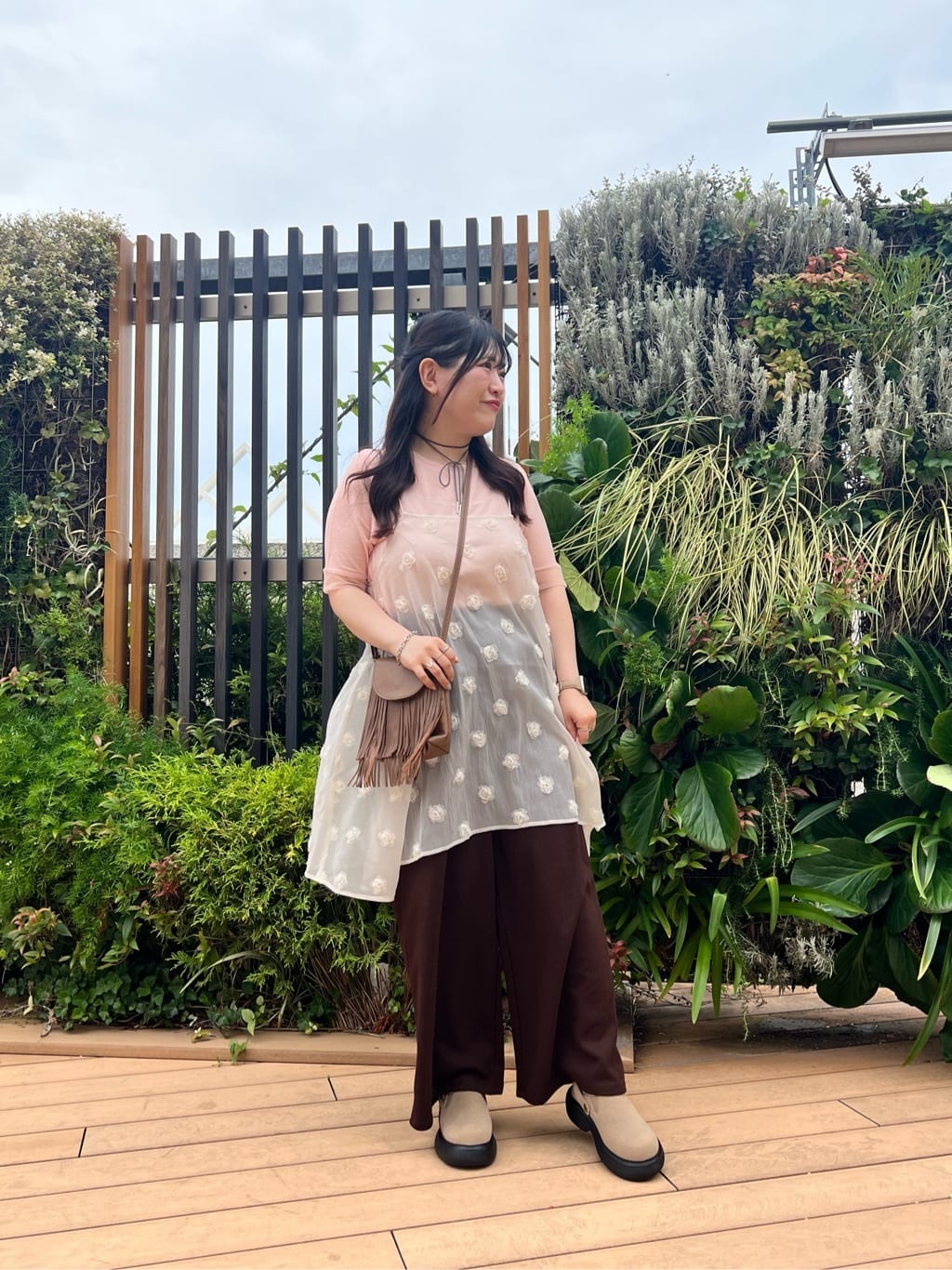 umm. By Discoat 立體花朵吊帶OPS