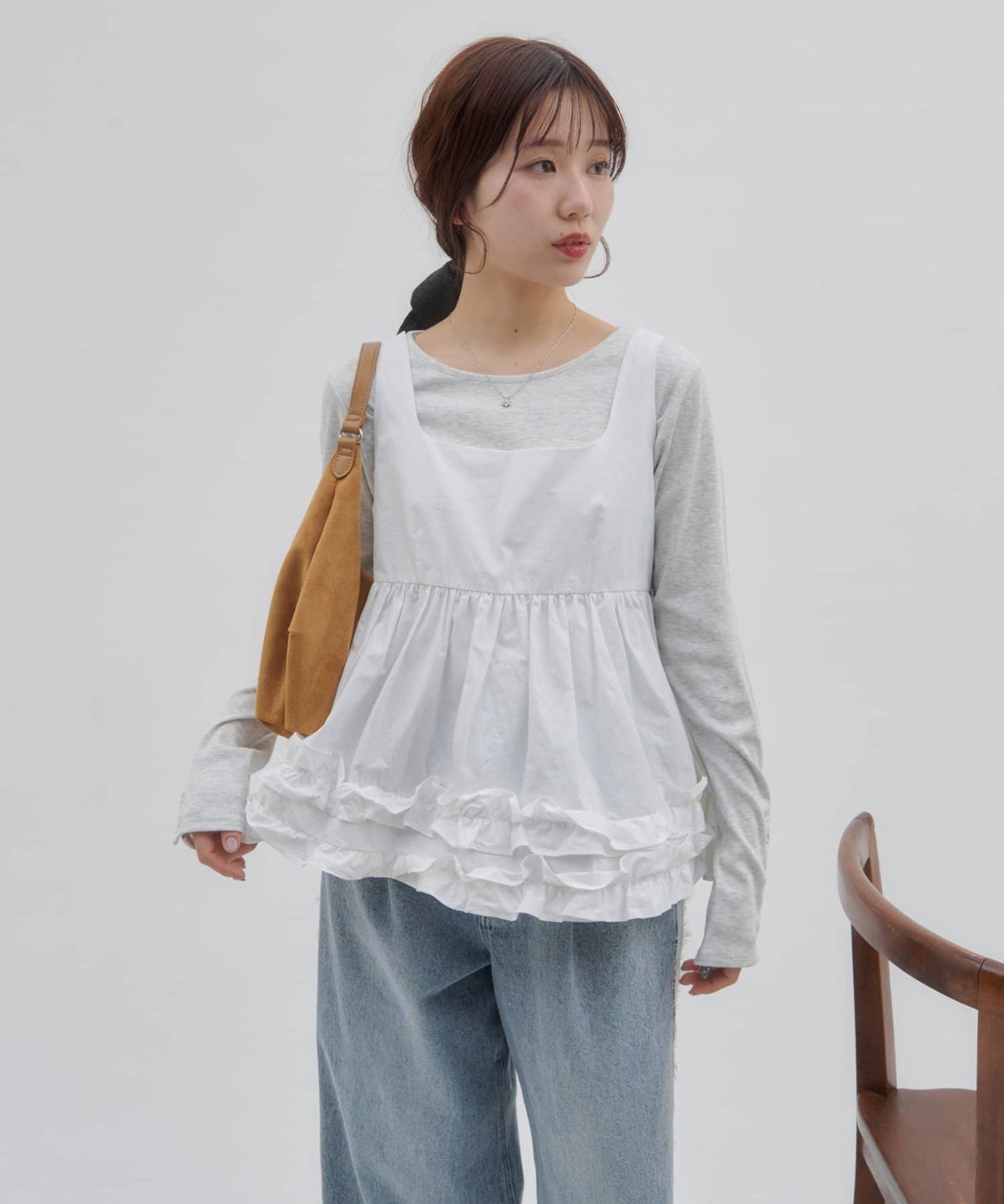 umm. by DISCOAT Frill hem sleeveless blouse