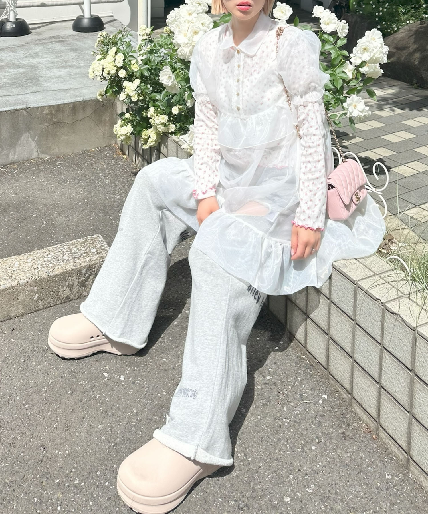 シアーいろんなボタンフリフリワンピ
