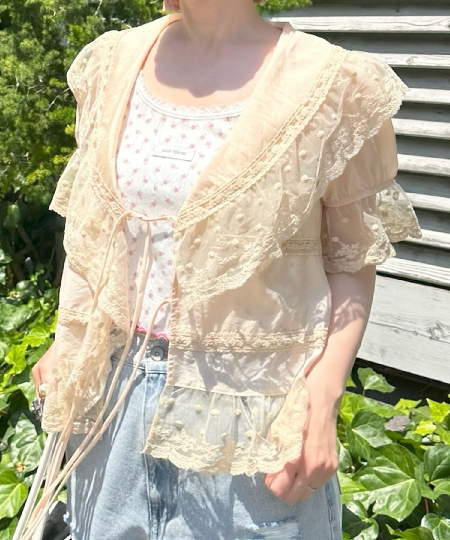 フリル＆レース半袖ブラウス