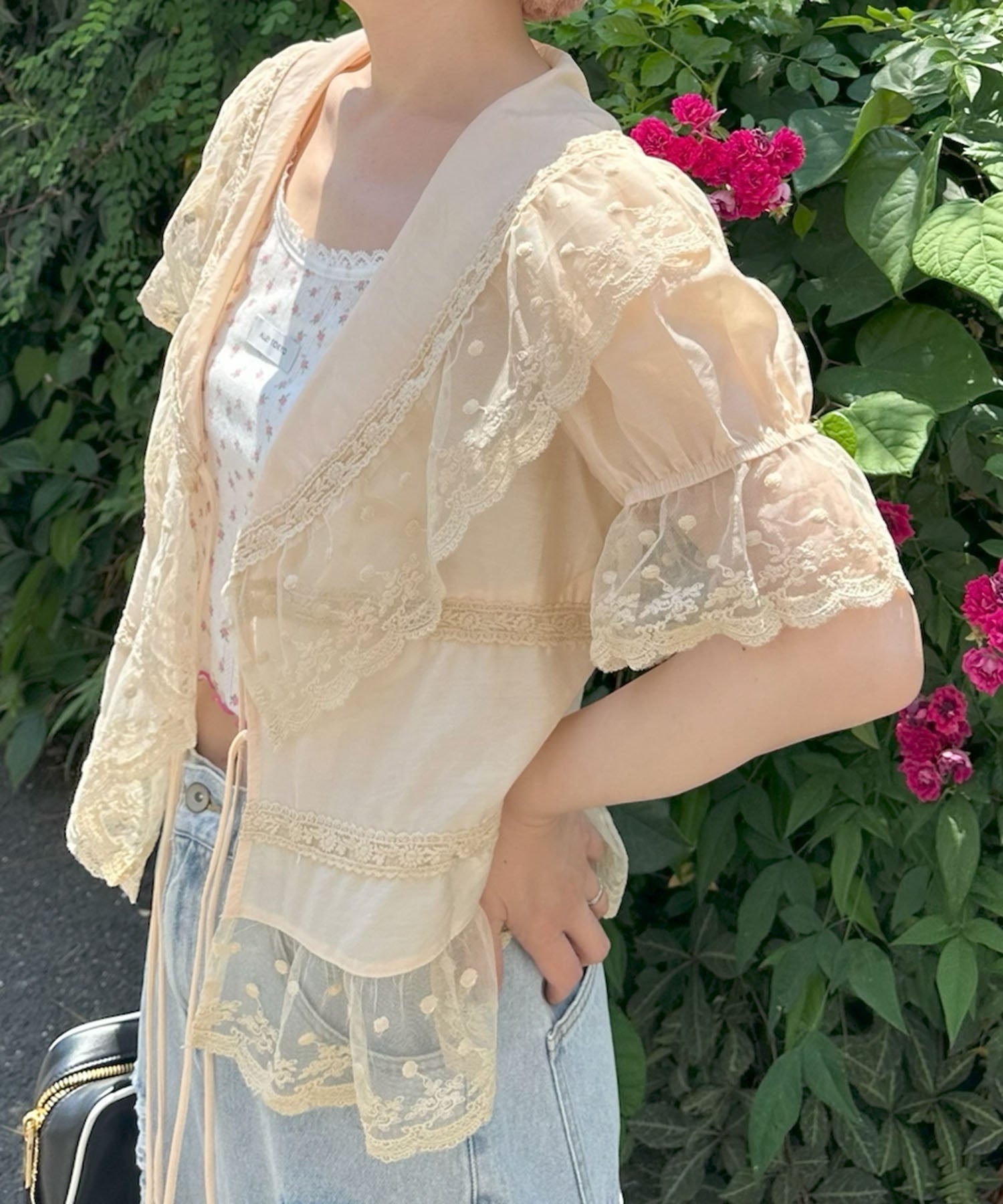 フリル＆レース半袖ブラウス