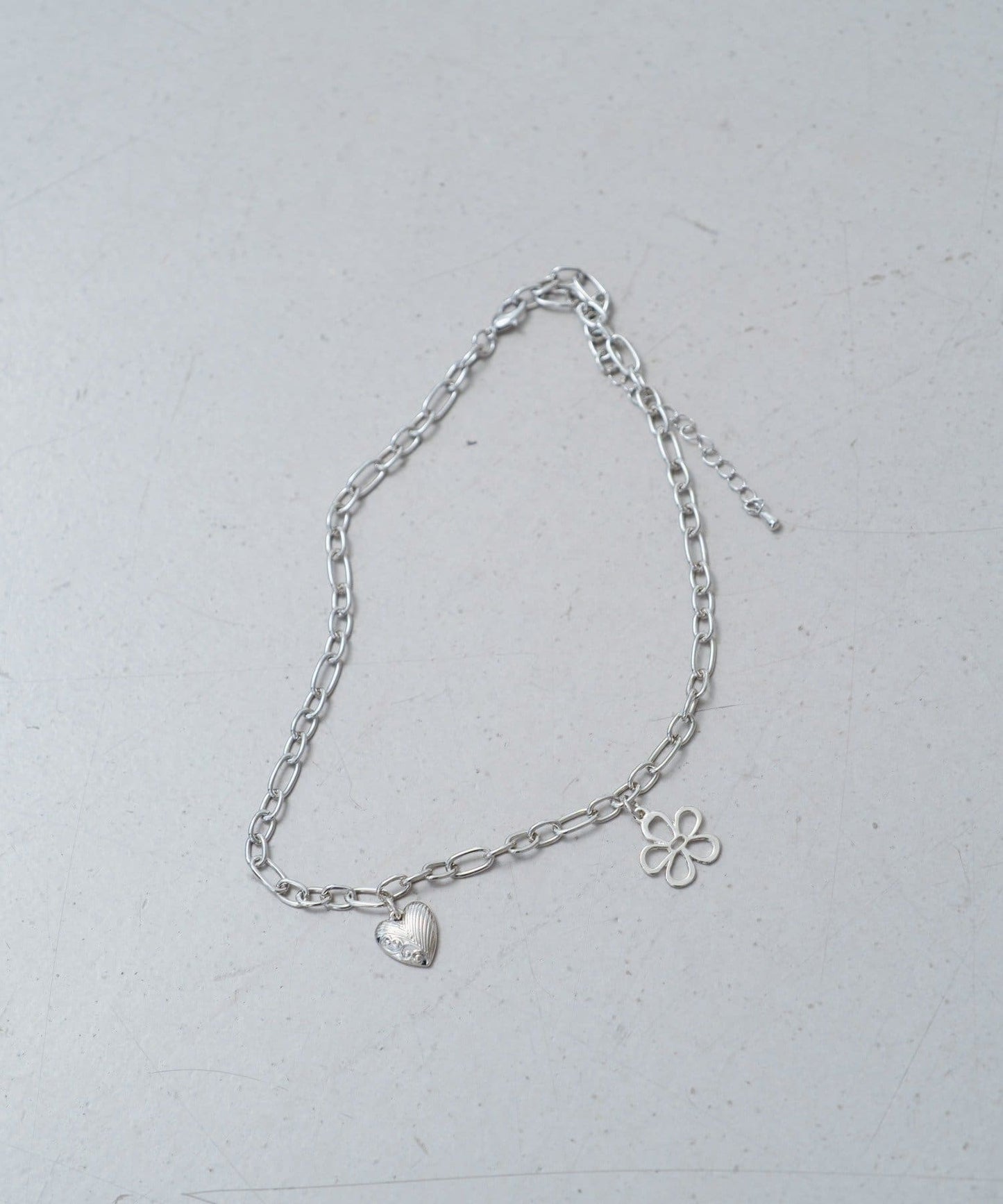 Kastane Heart flower necklace