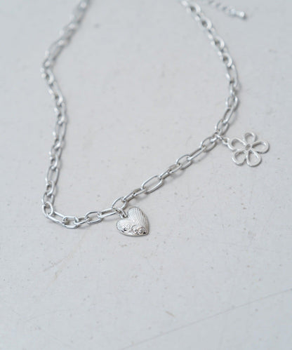 Kastane Heart flower necklace