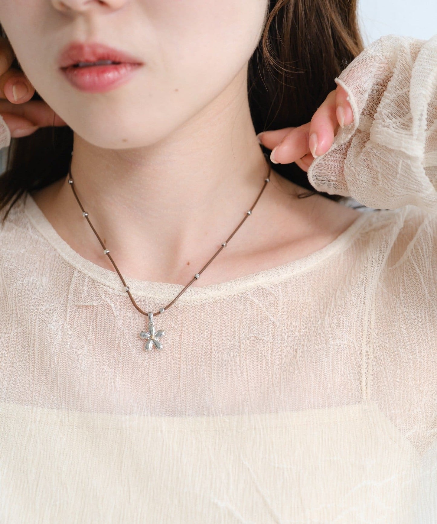 Kastane Flower charm choker