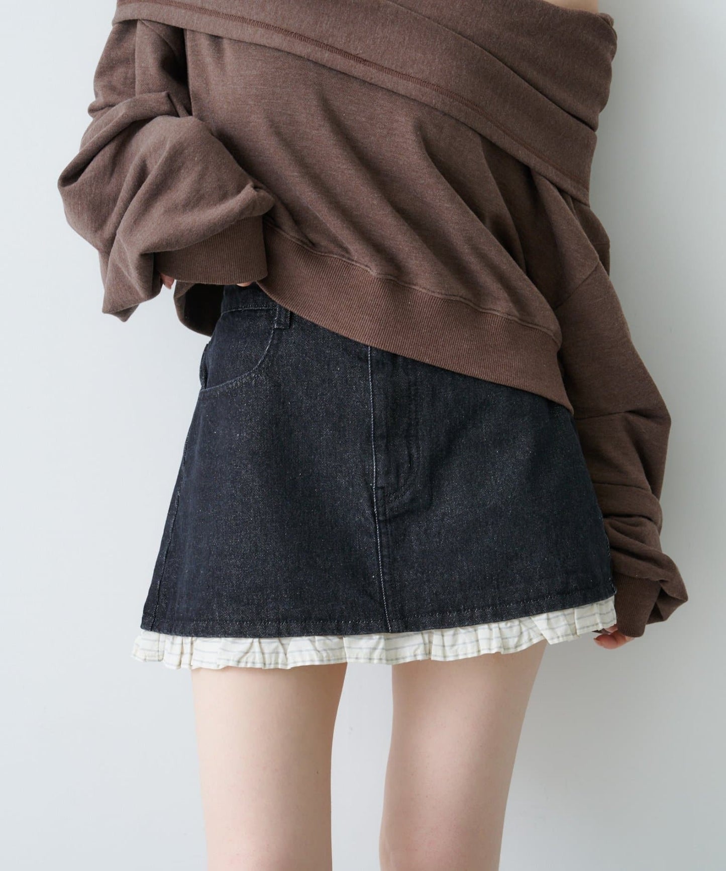 Kastane 拼色荷葉邊牛仔迷你裙