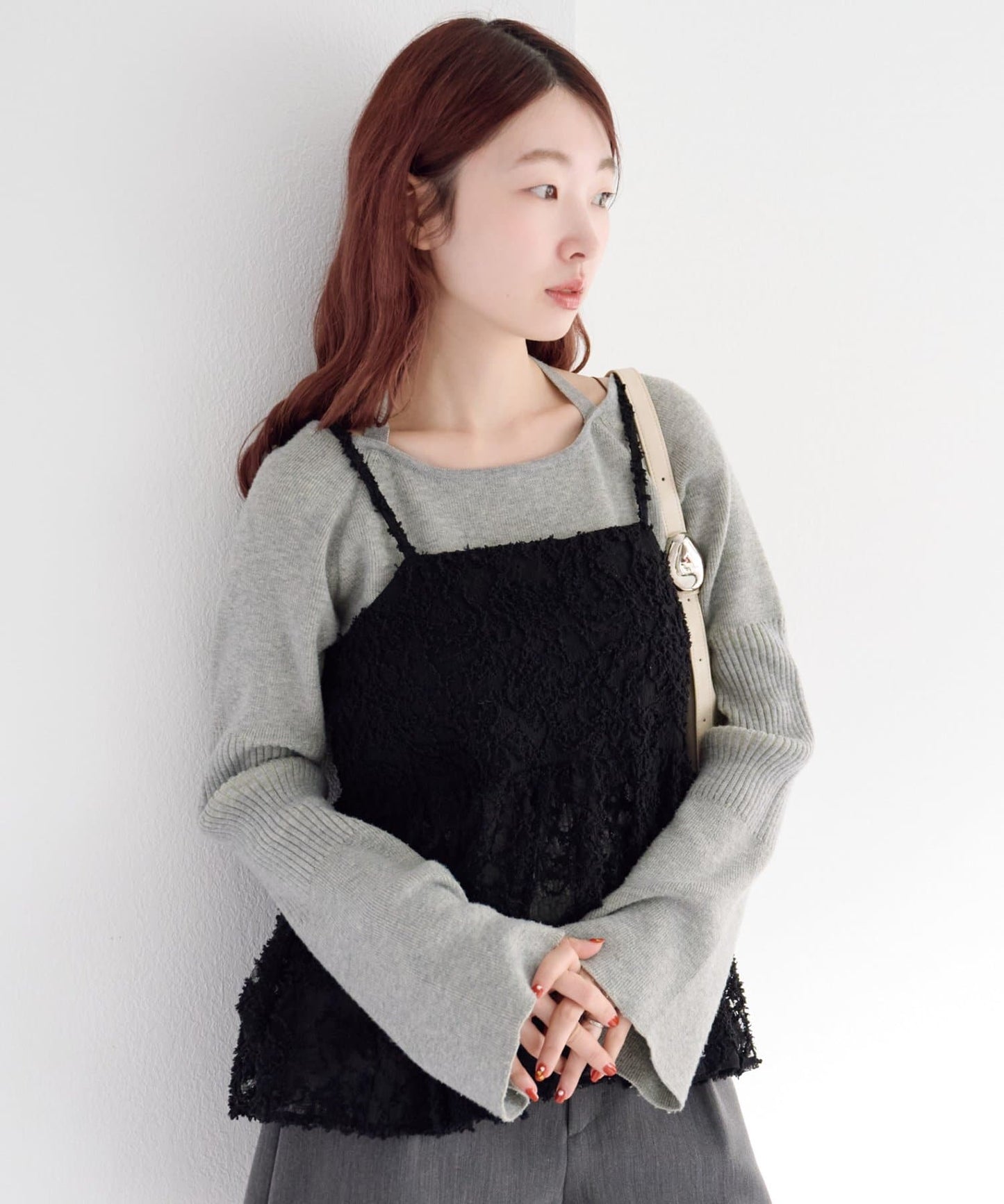 Kastane feather like lace bustier