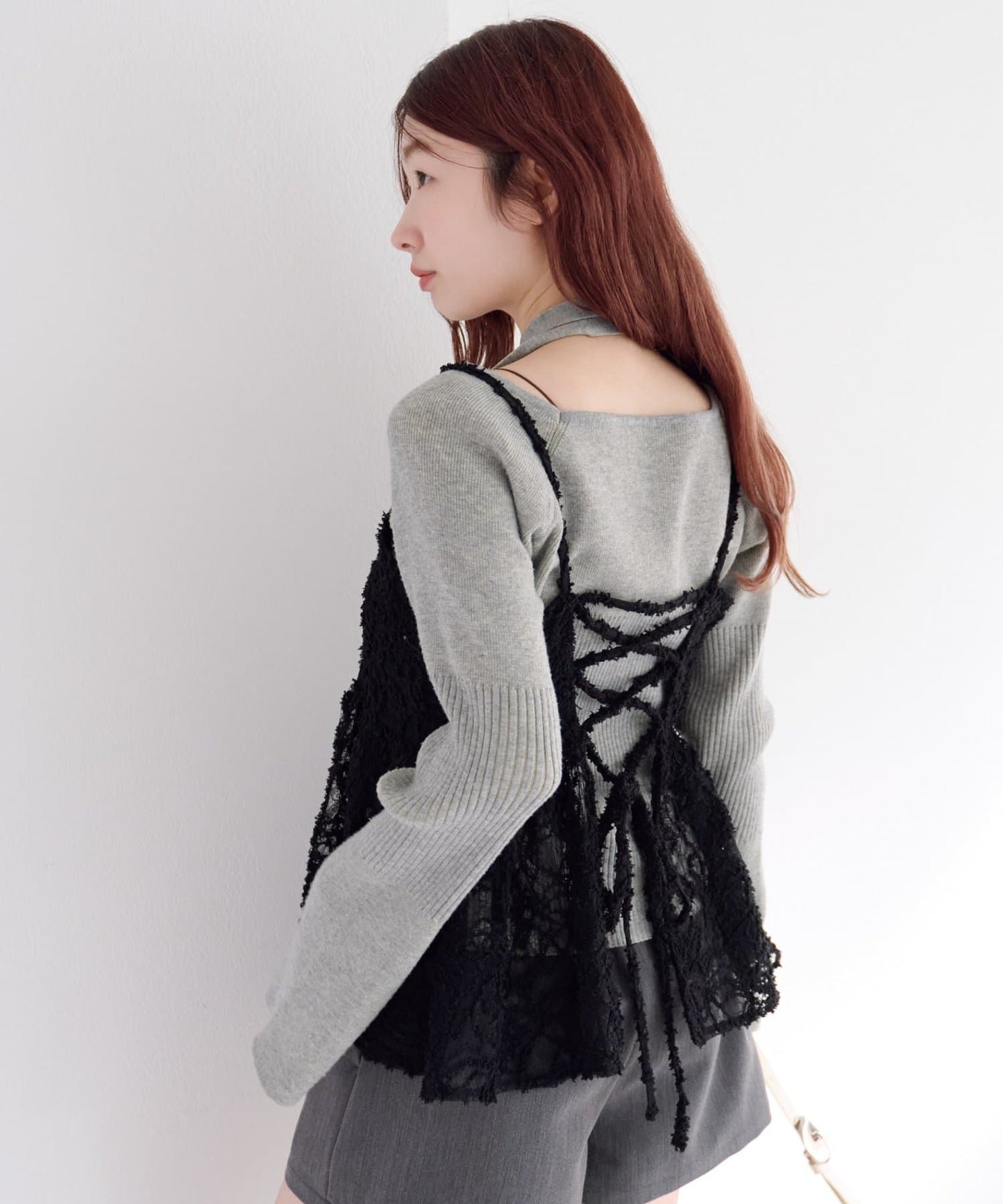 Kastane feather like lace bustier