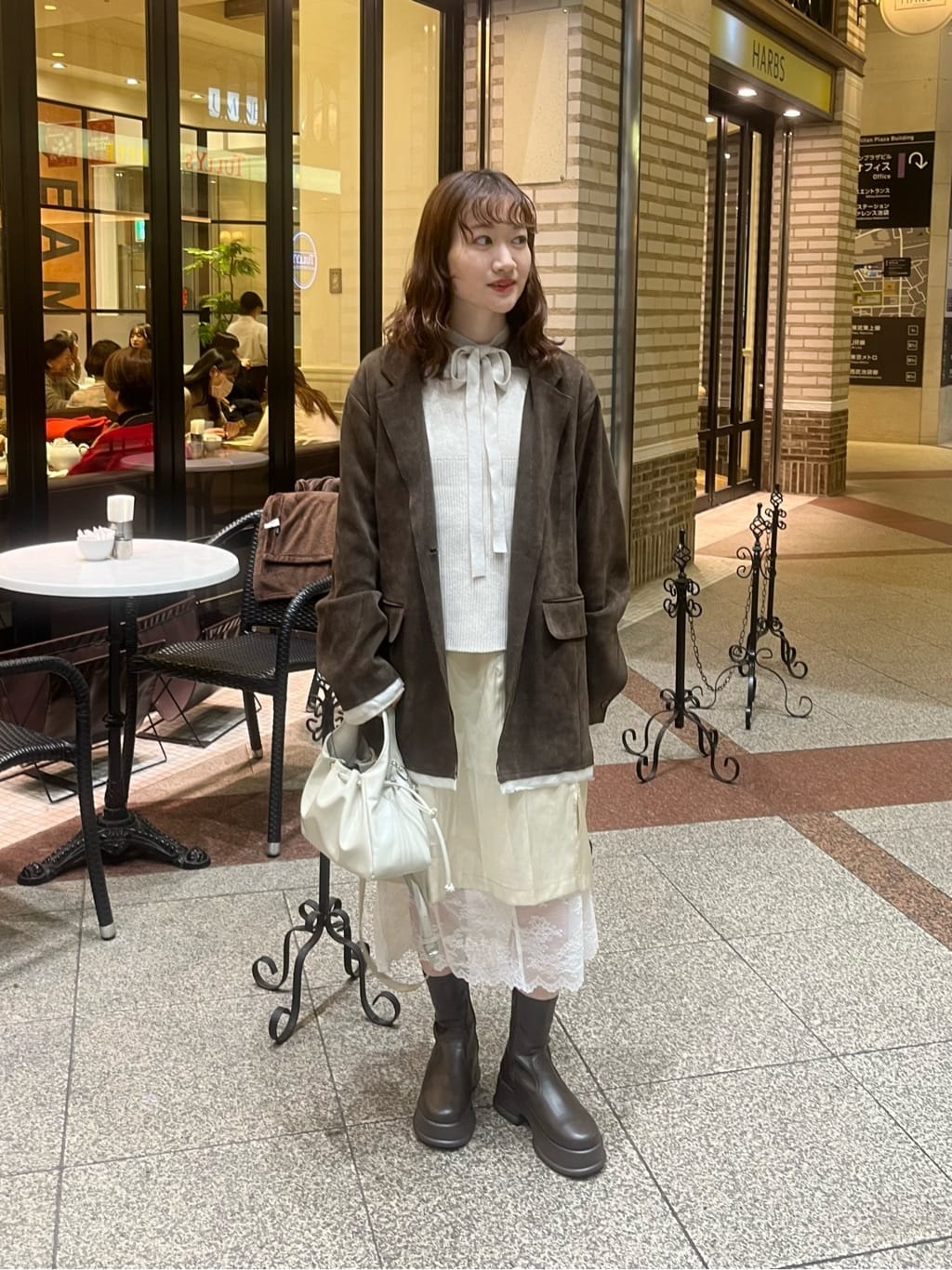 Kastane 緞面Lace雙面中長裙