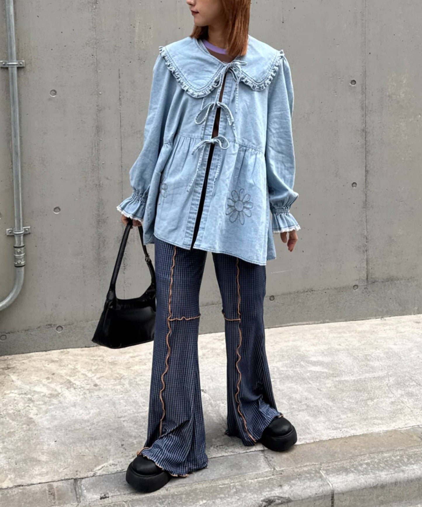 HELLO.SANFRANCISCO 花花刺繡牛仔Blouse