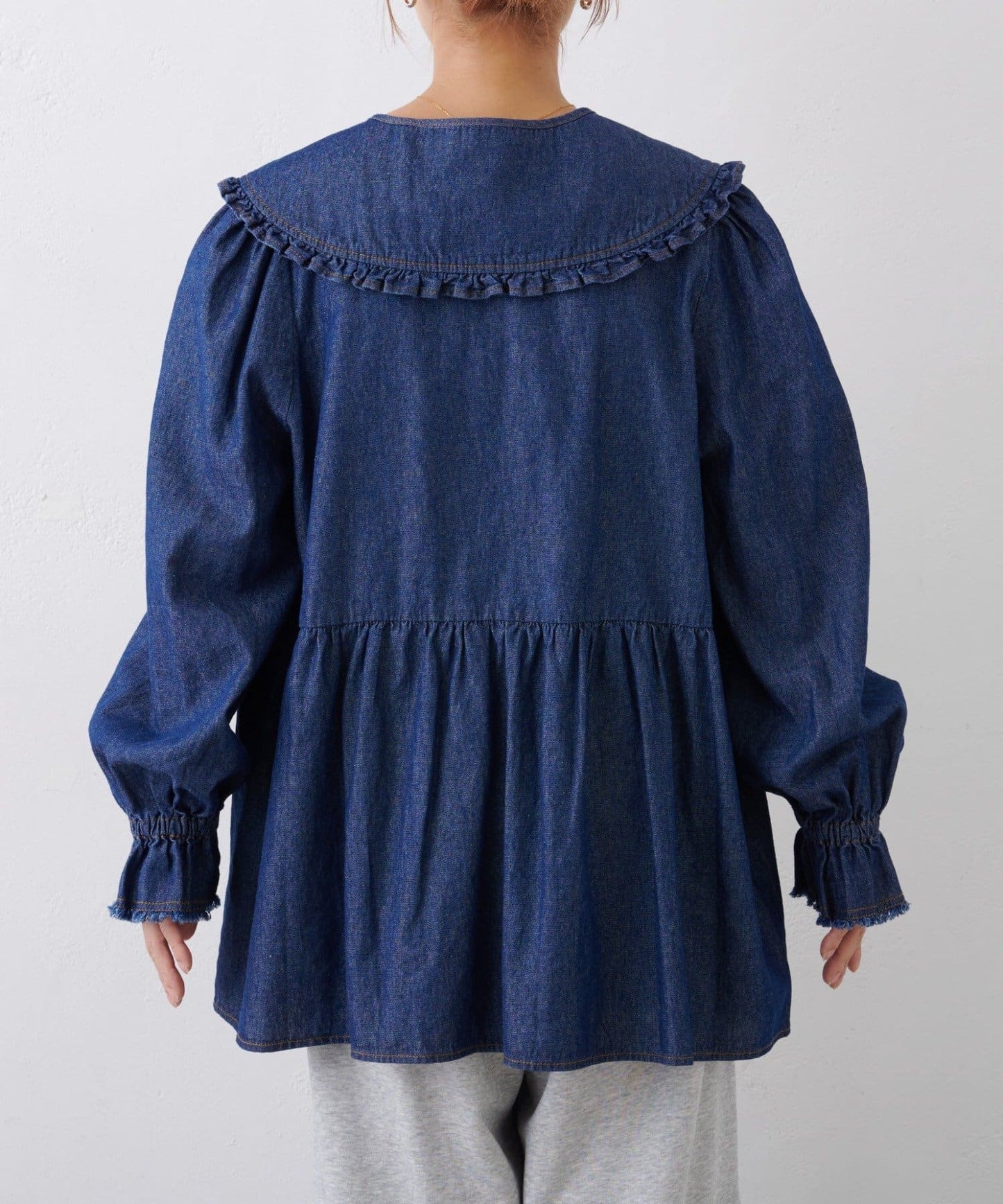 HELLO.SANFRANCISCO 花花刺繡牛仔Blouse