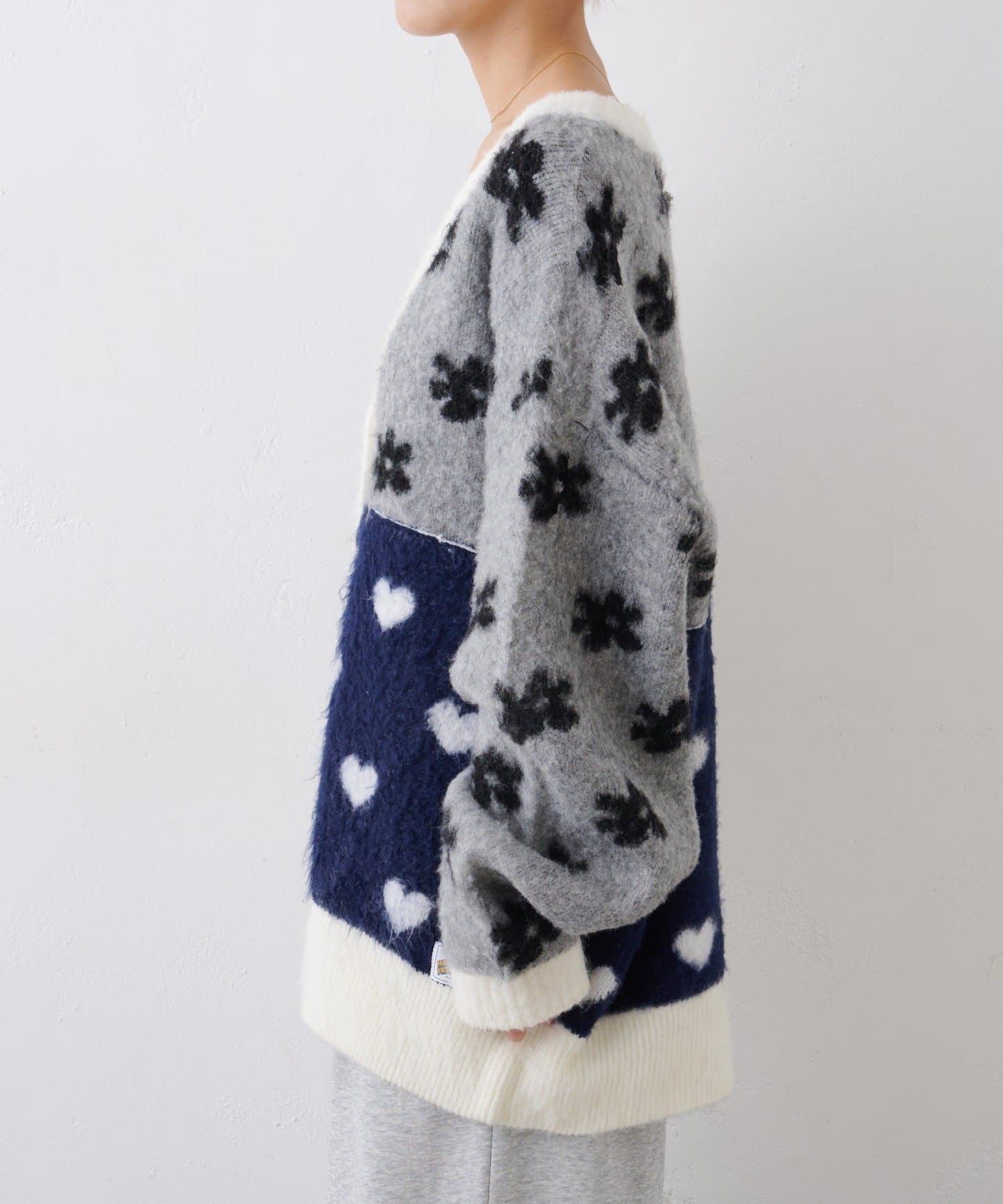 HELLO.SANFRANCISCO 拼接心心紐扣 cardigan
