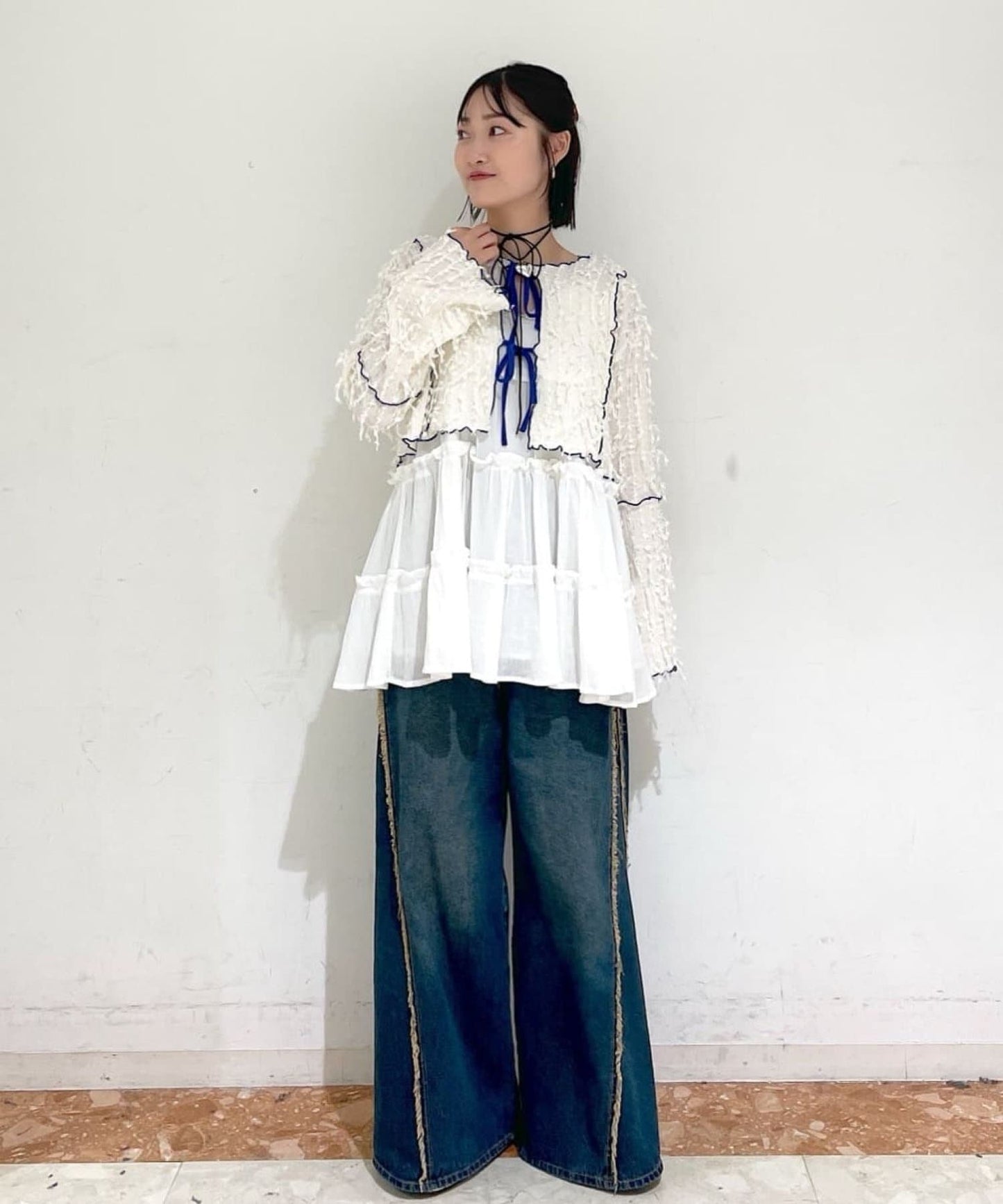 w closet 拼色短Ribbon綁帶上衣