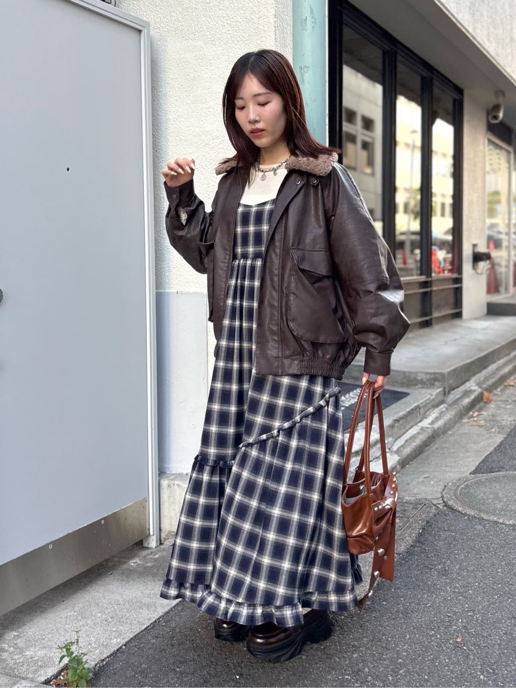 w closet Ribbon Shoulder Bag