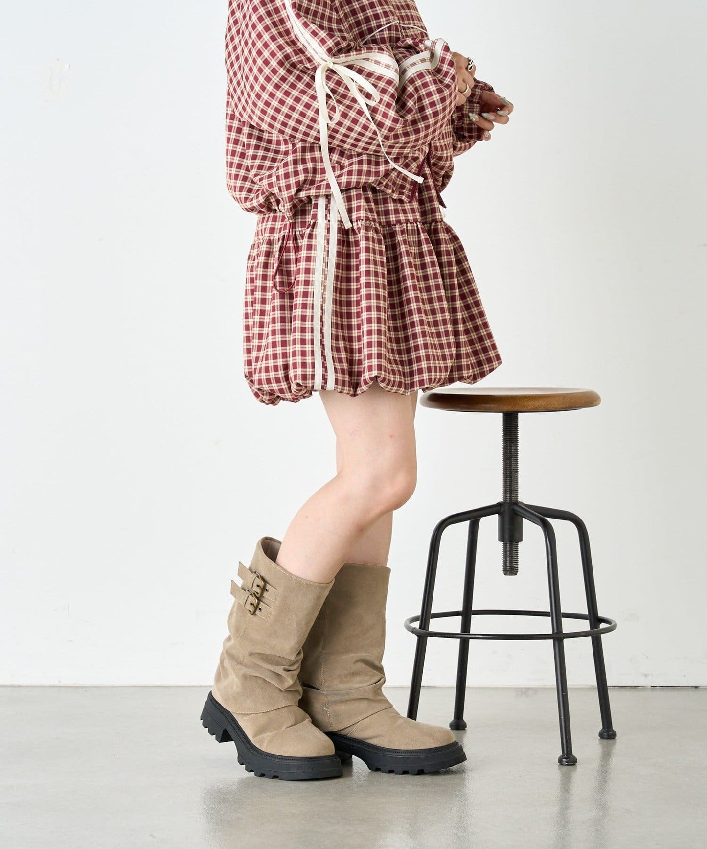 w closet Check line balloon skirt