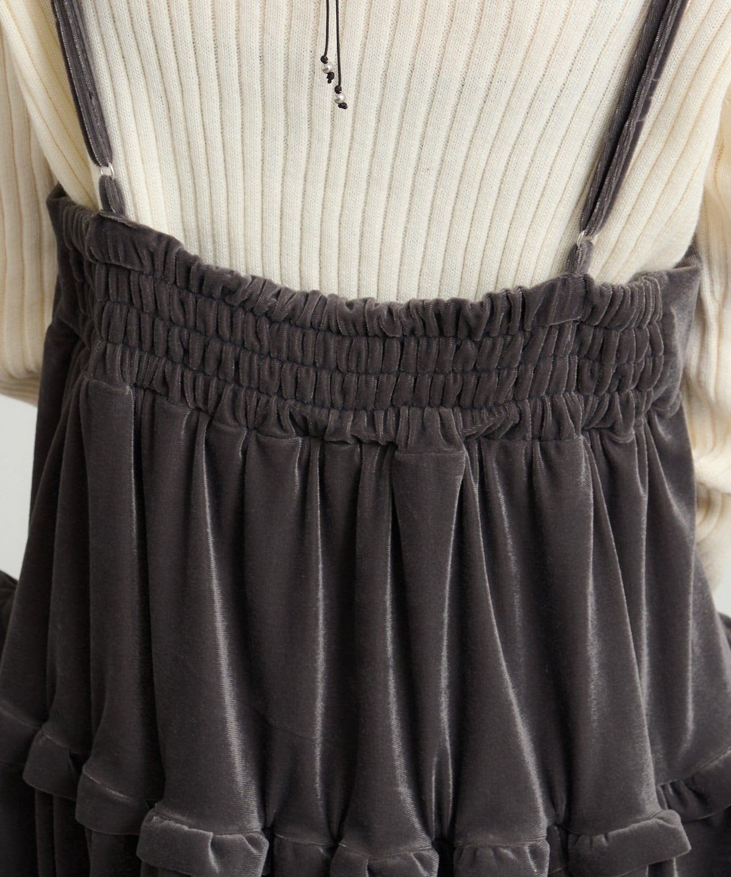 w closet 絲絨荷葉邊吊帶ops