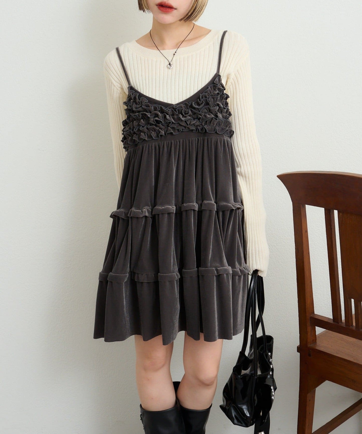 w closet 絲絨荷葉邊吊帶ops