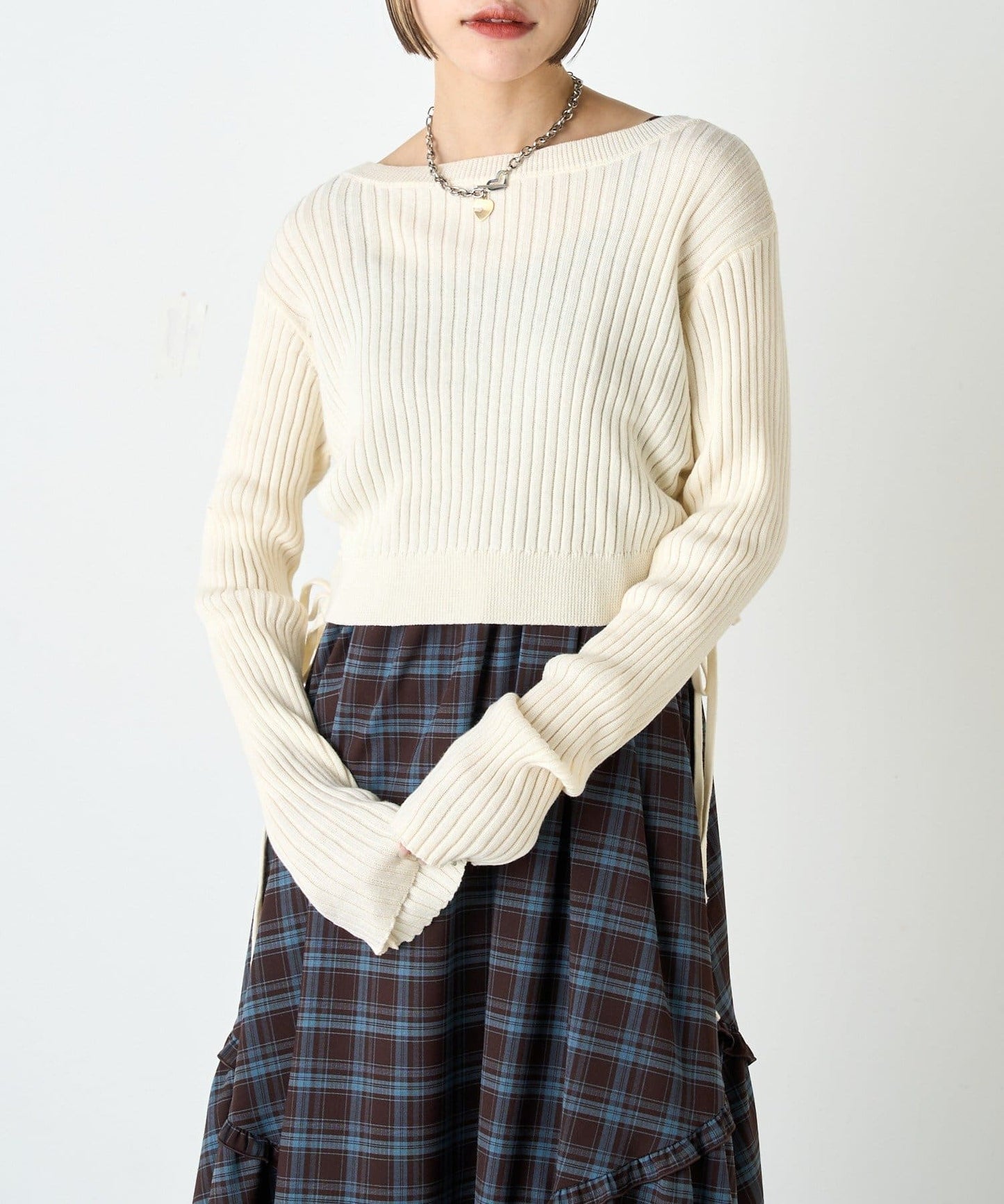 w closet 抽繩短針織衫