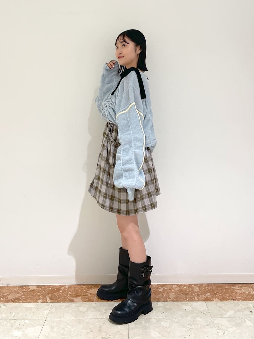 w closet 抽繩短針織衫