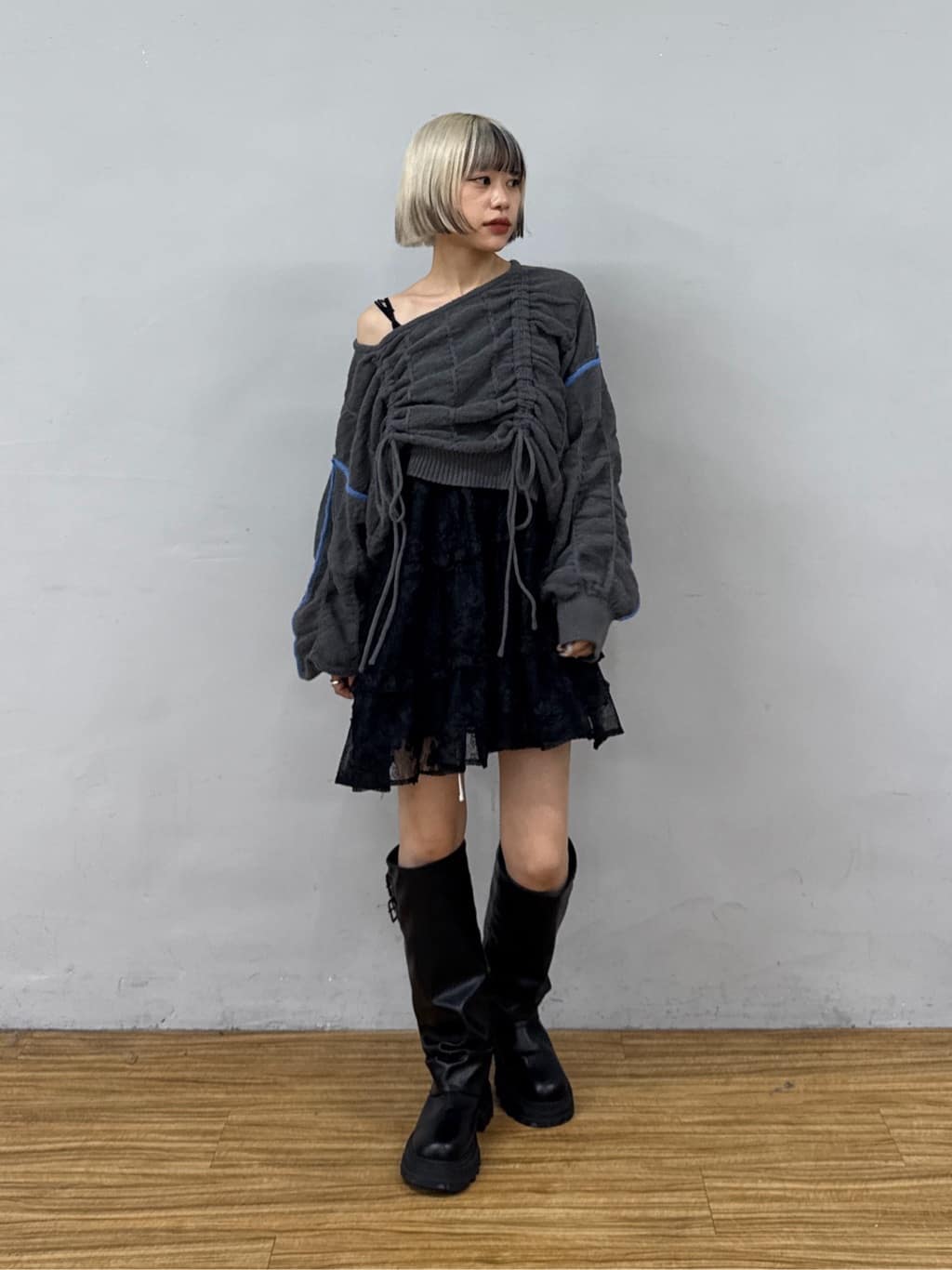 w closet 抽繩拼色針織