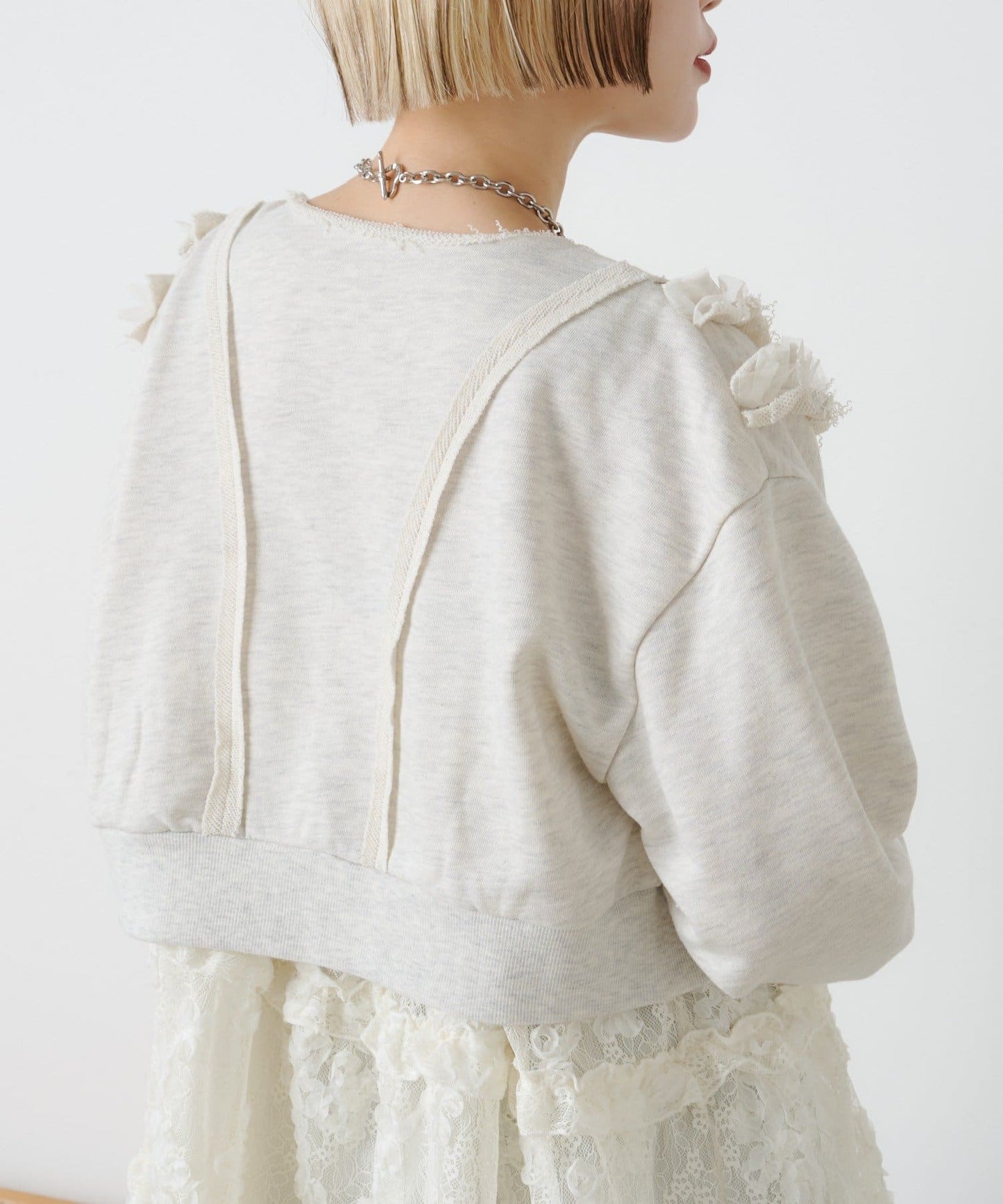 w closet Ruffled W-zip sweatshirt