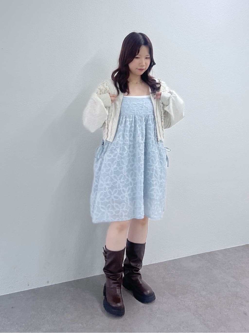 w closet Ruffled W-zip sweatshirt