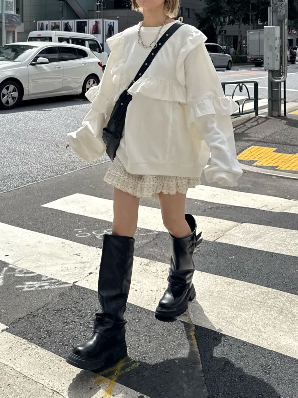 w closet Frill BIG sweatshirt