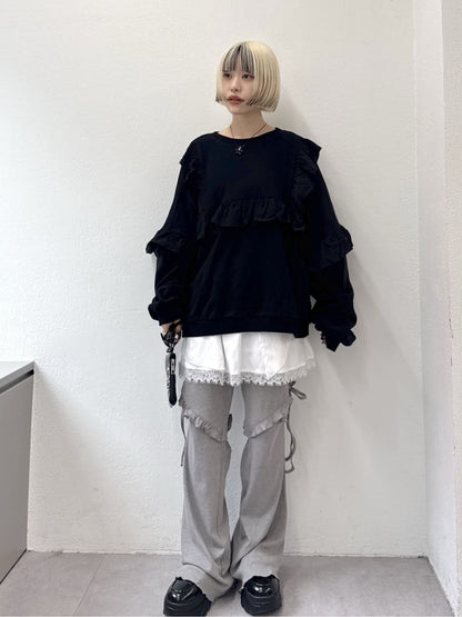 w closet Frill BIG sweatshirt