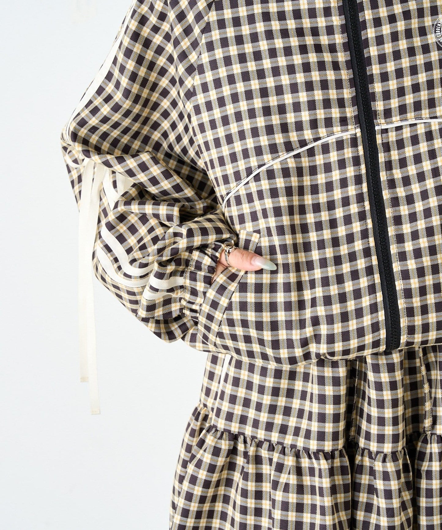 w closet Check line blouson