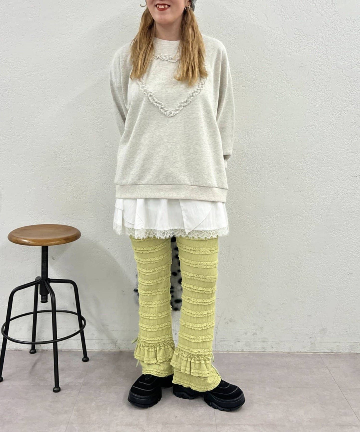 w closet 荷葉邊緞帶長褲