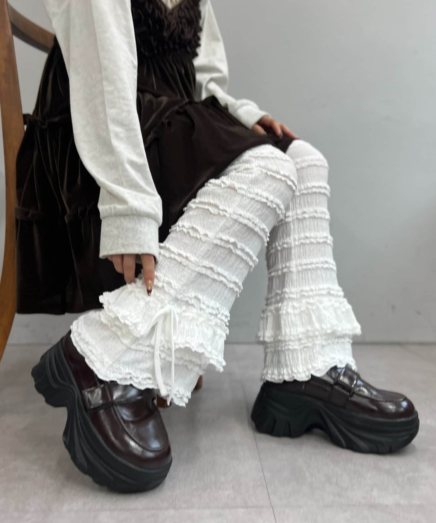 w closet 荷葉邊緞帶長褲