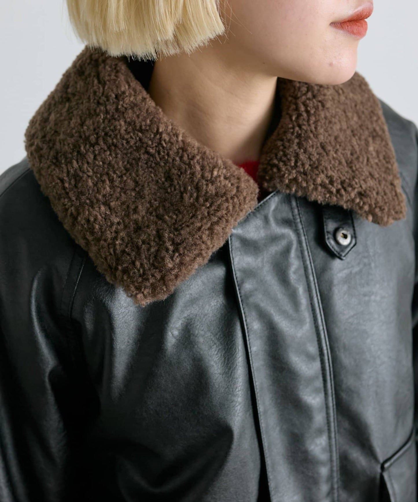 w closet 可拆毛毛領口仿皮外套