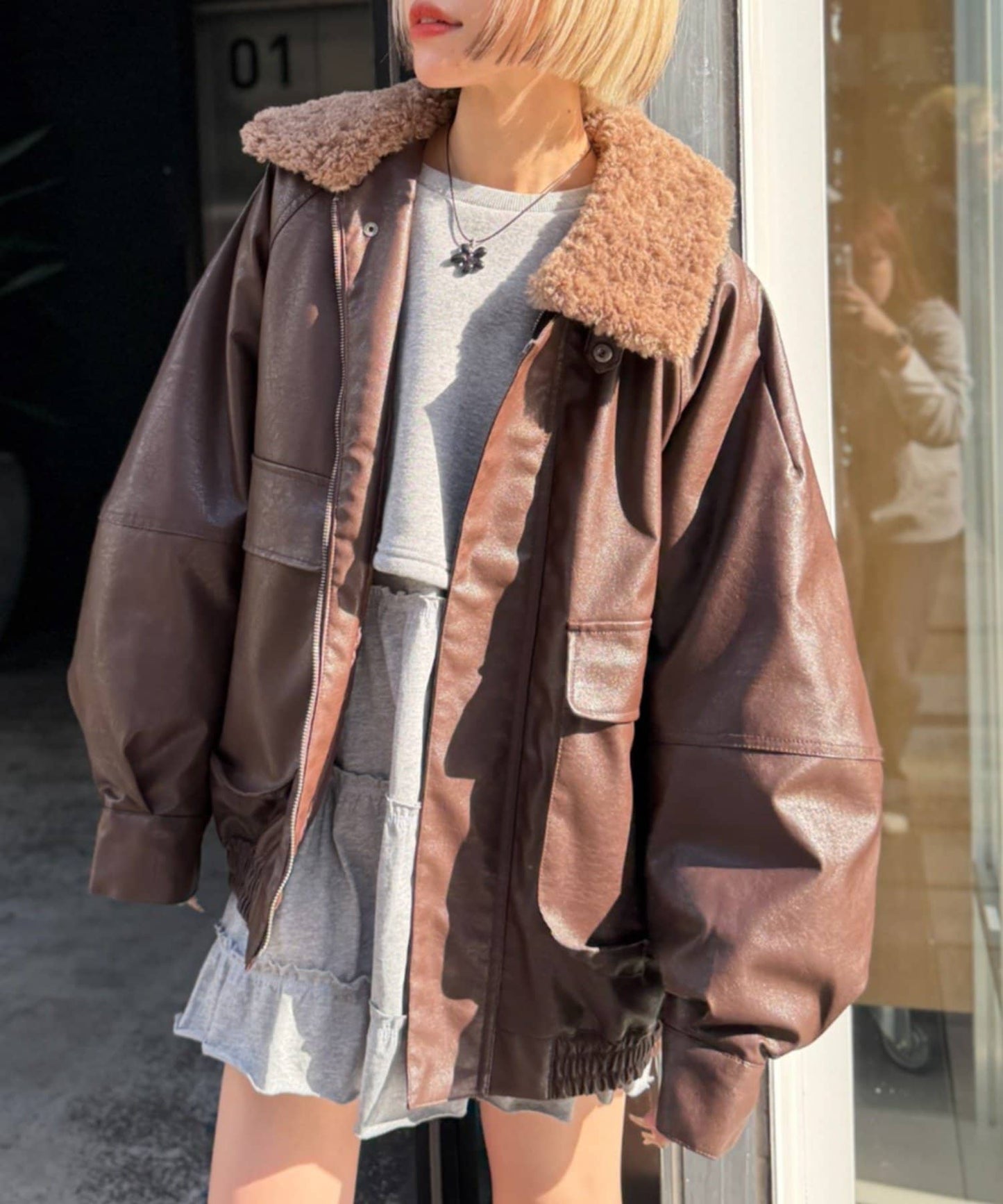 w closet 可拆毛毛領口仿皮外套