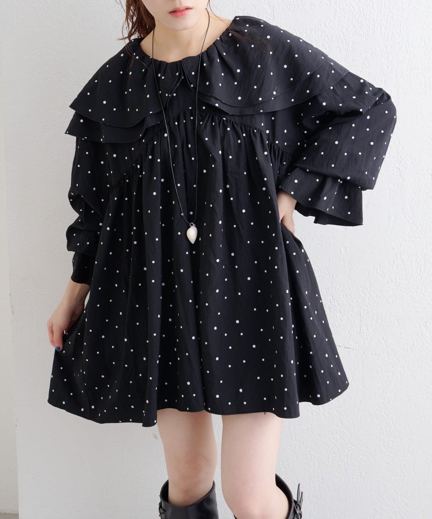 w closet 雙層荷葉邊束腰上衣 ♡