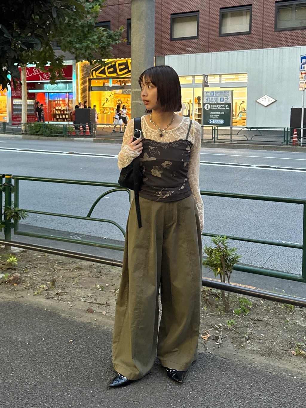 Kastane flower lace 彈性吊帶背心 - Image 51