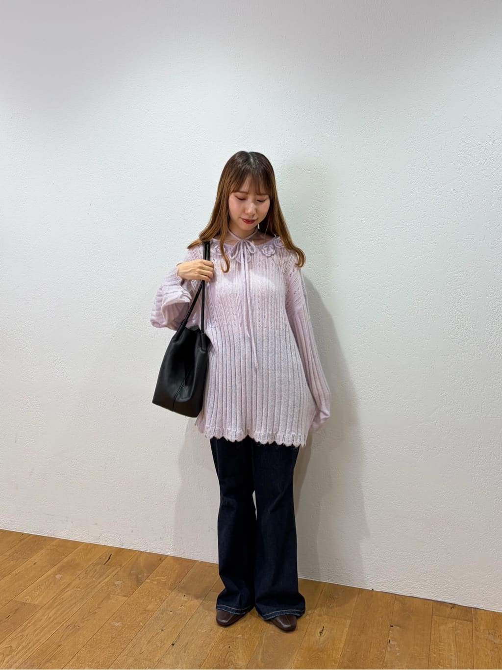 umm. By Discoat Flower motif mohair-like loose knit - Image 39