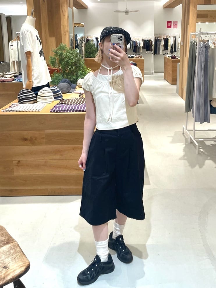 Kastane 羅紋修身掛脖露背Henley Tee - Image 73