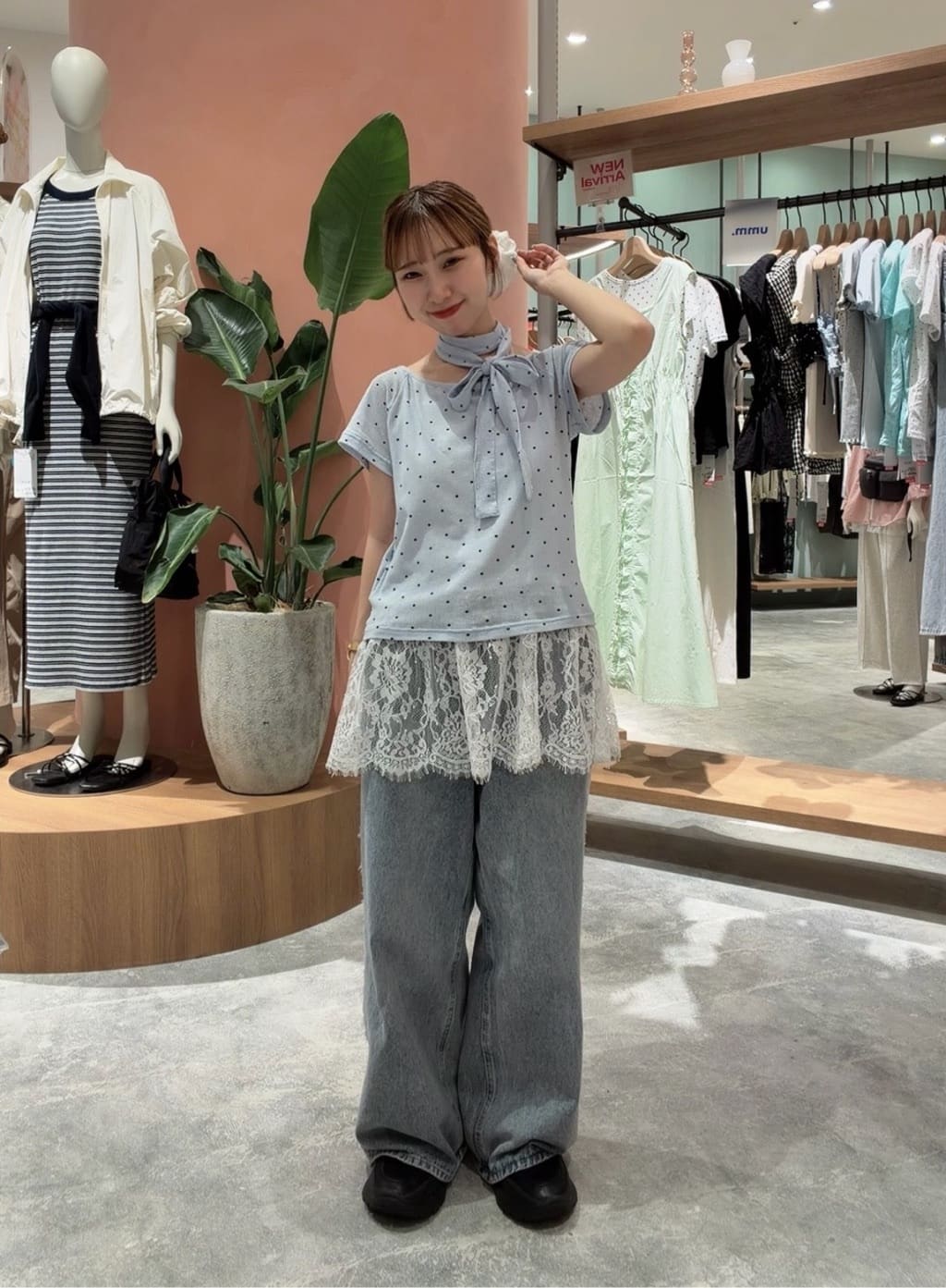 umm. By Discaot 波點Top with choker - Image 68