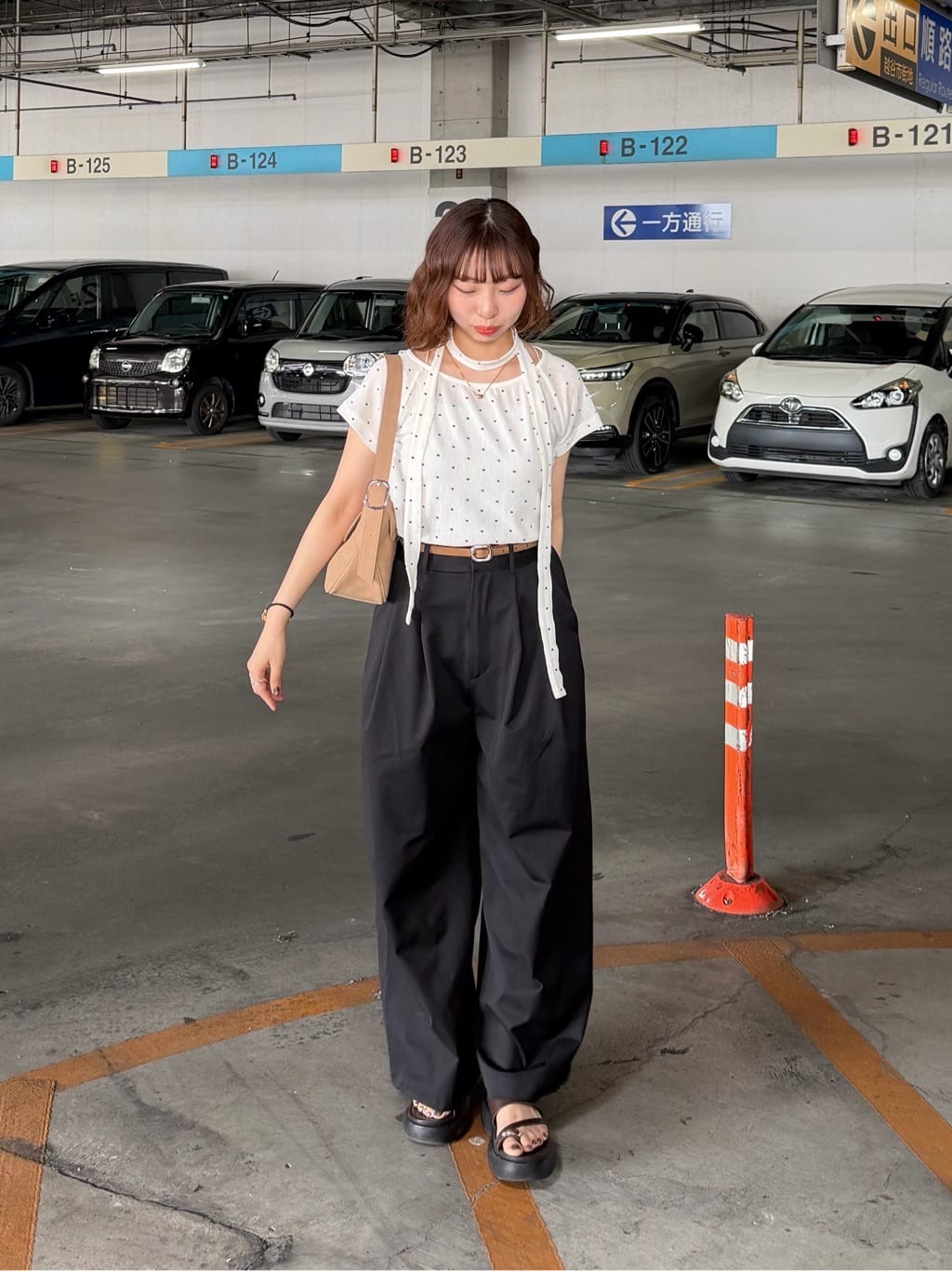 umm. By Discaot 波點Top with choker - Image 65
