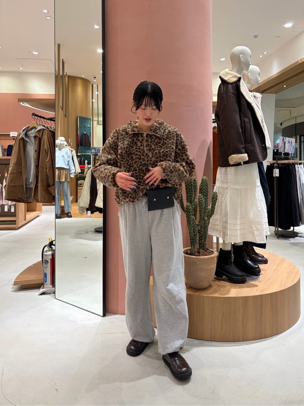 umm. By Discoat 毛毛 half-zip top - Image 60