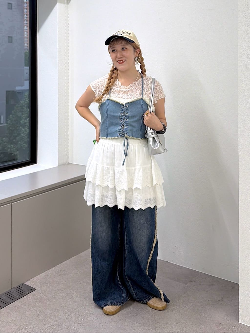 w closet Lace Tee - Image 33