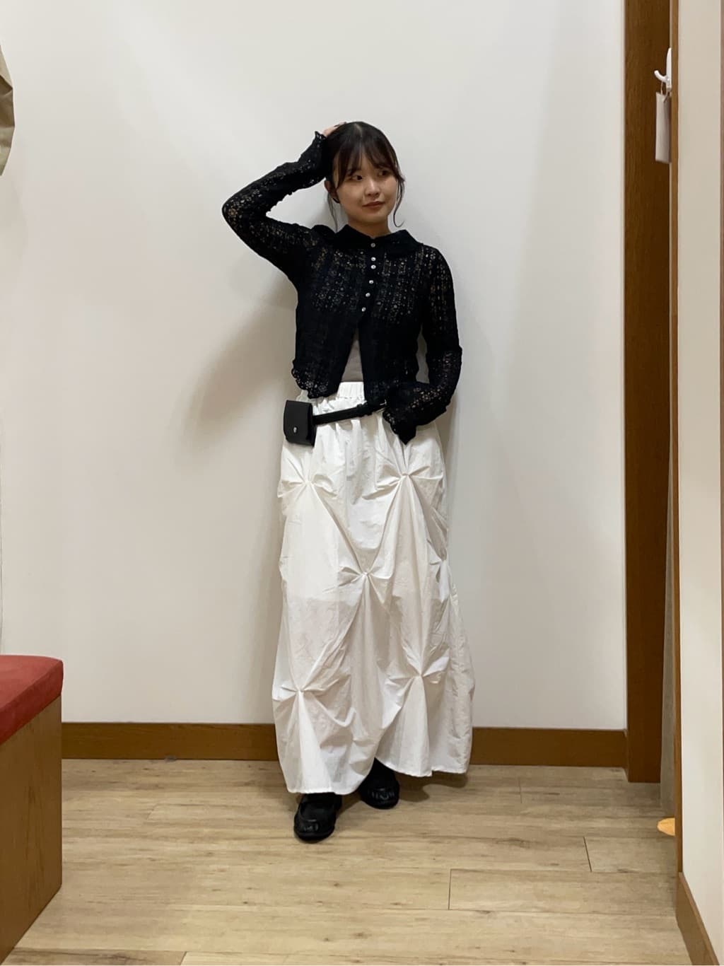 Kastane Flower Tuck Long Skirt - Image 47