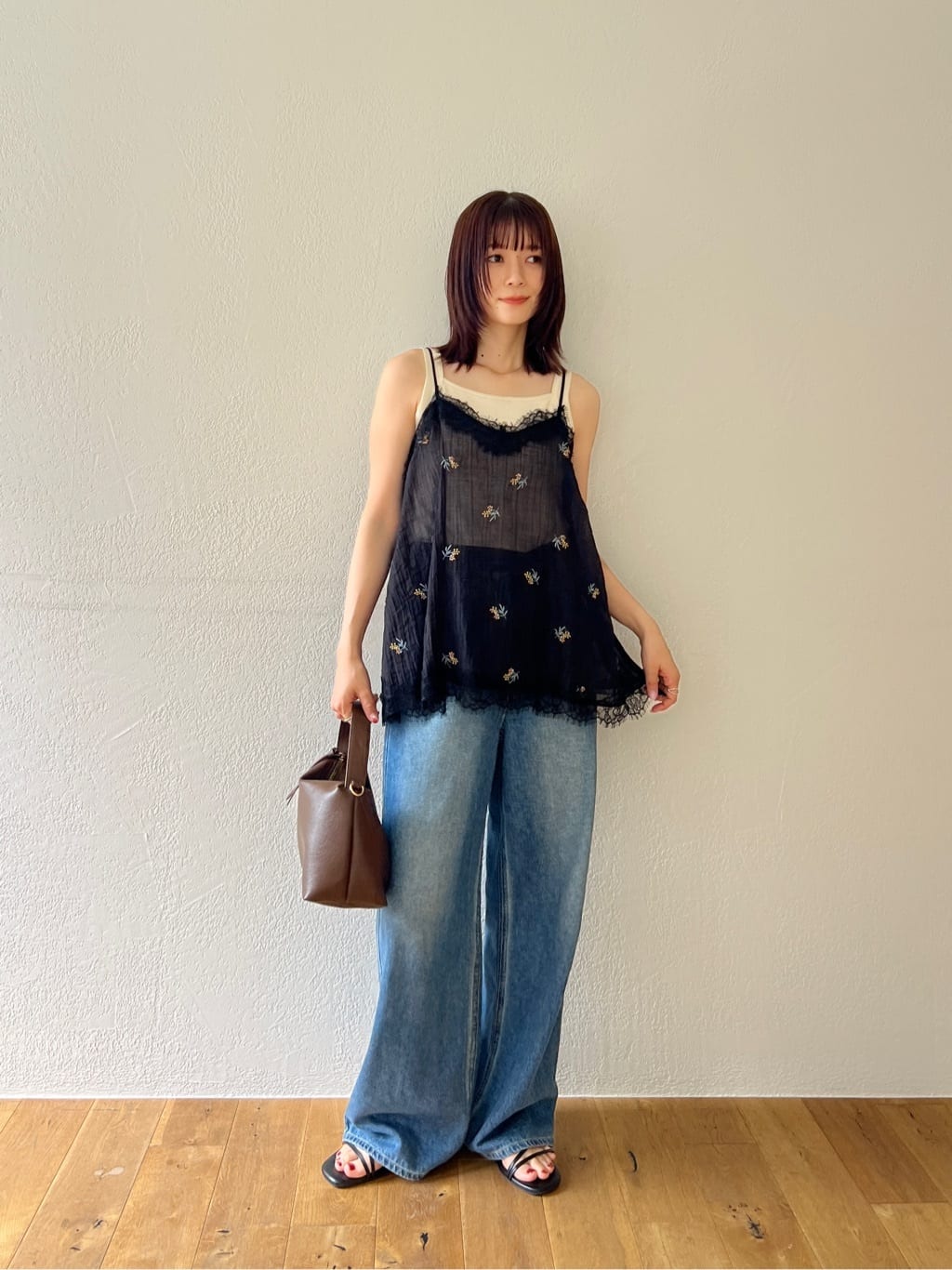 DISCOAT 刺繡薄紗Lace邊吊帶衫 - Image 69