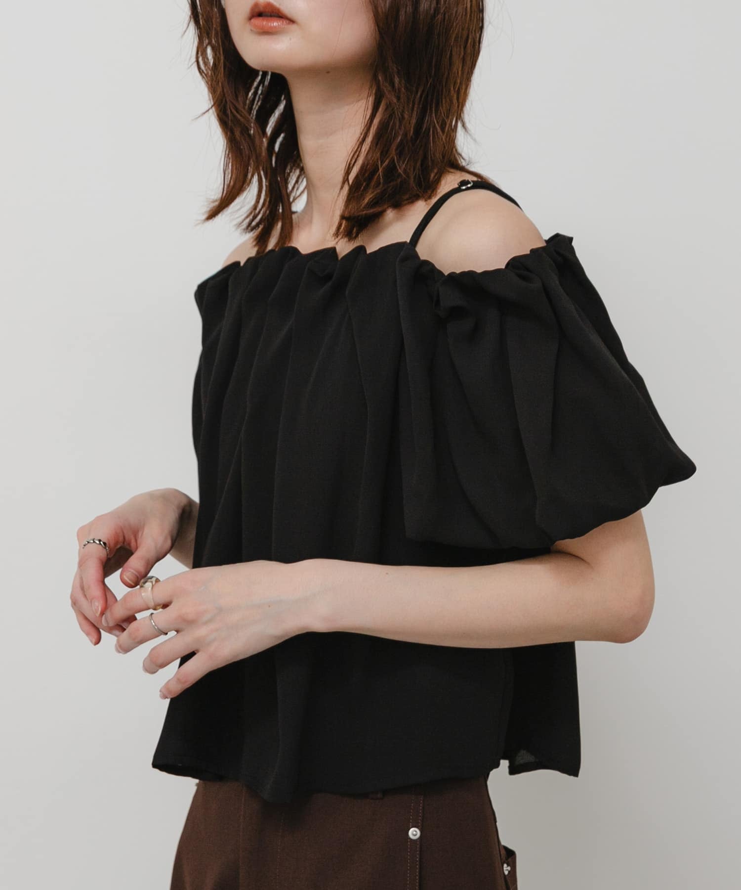 SENSE OF PLACE off-shoulder blouse - Image 2