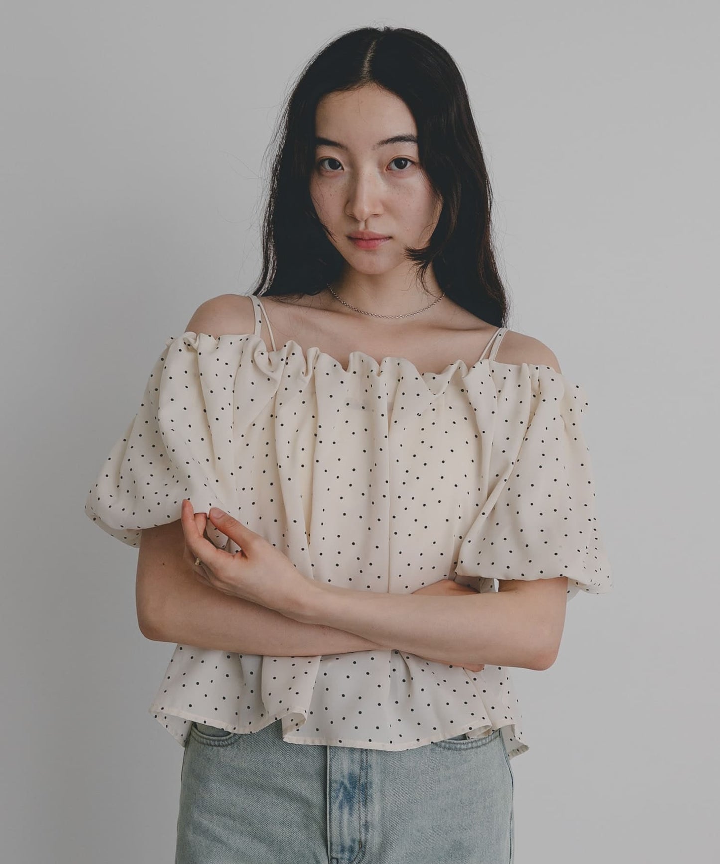 SENSE OF PLACE off-shoulder blouse - Image 6