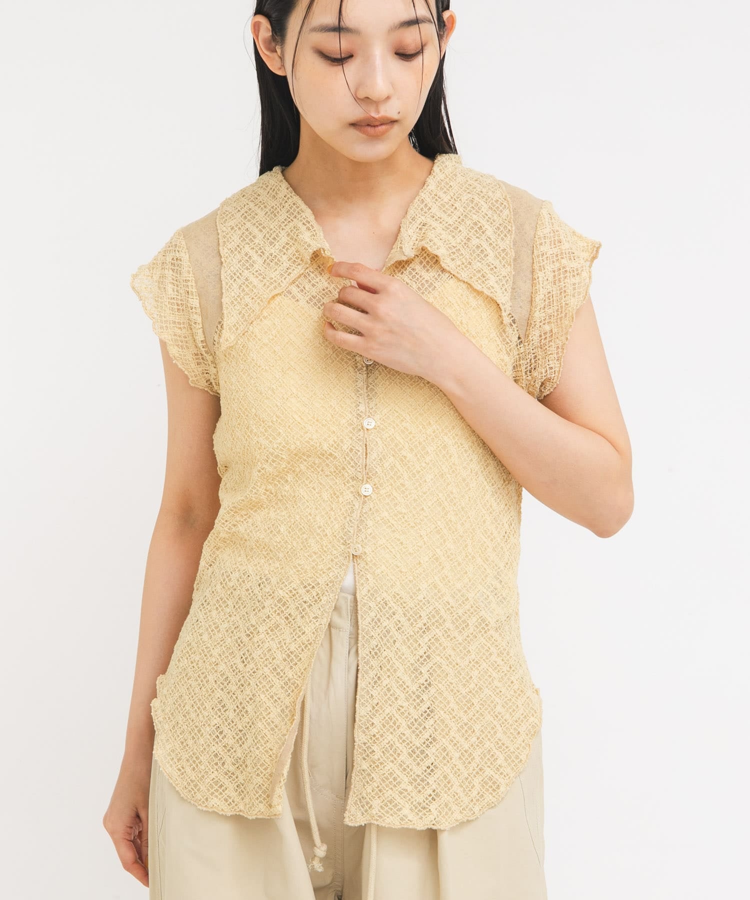 KBF French sleeve lace shirt - Image 4