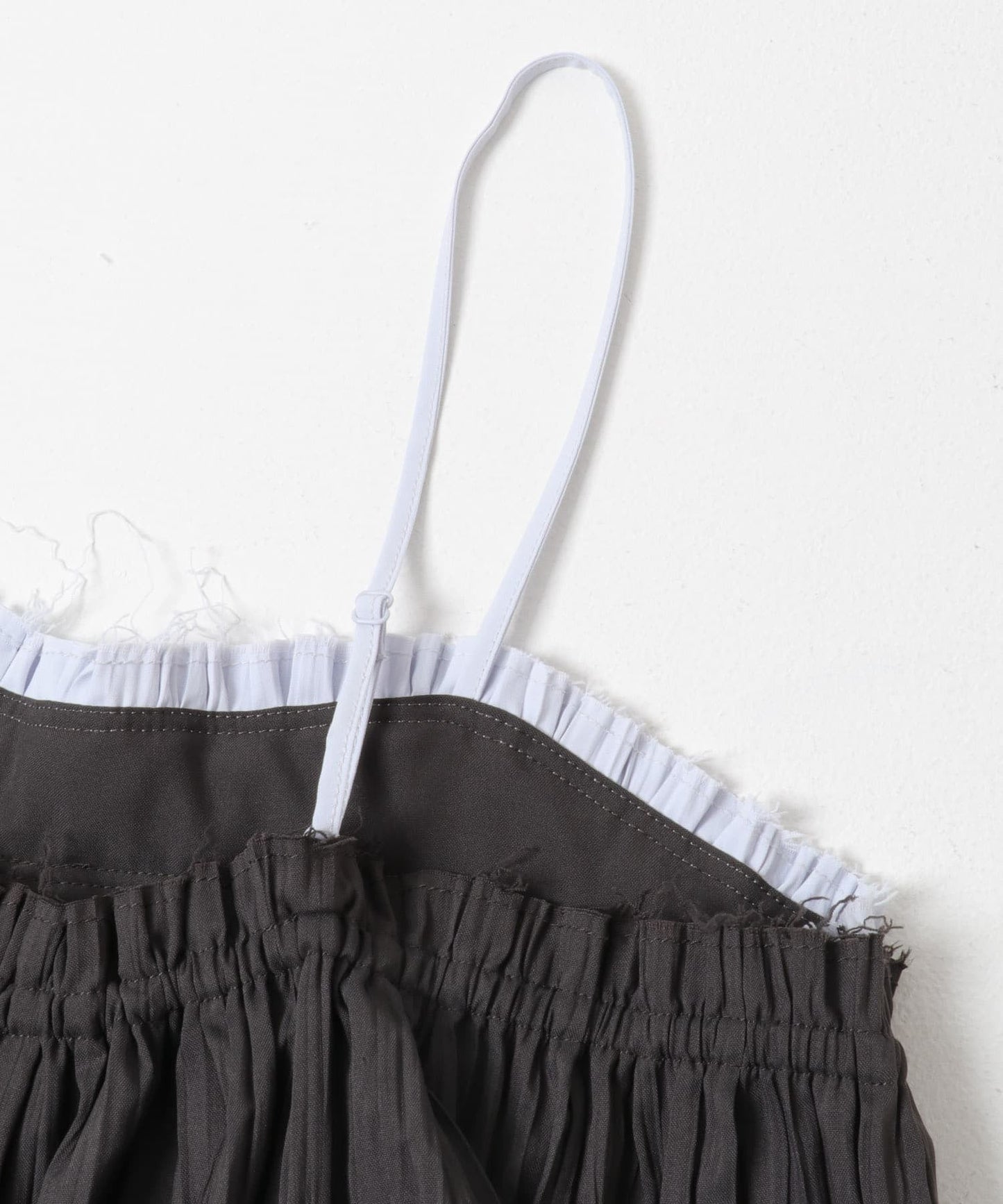 KBF 雙色吊帶背心 - Image 29